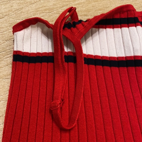 Red croptop, runs a little small - Picture 2 of 4